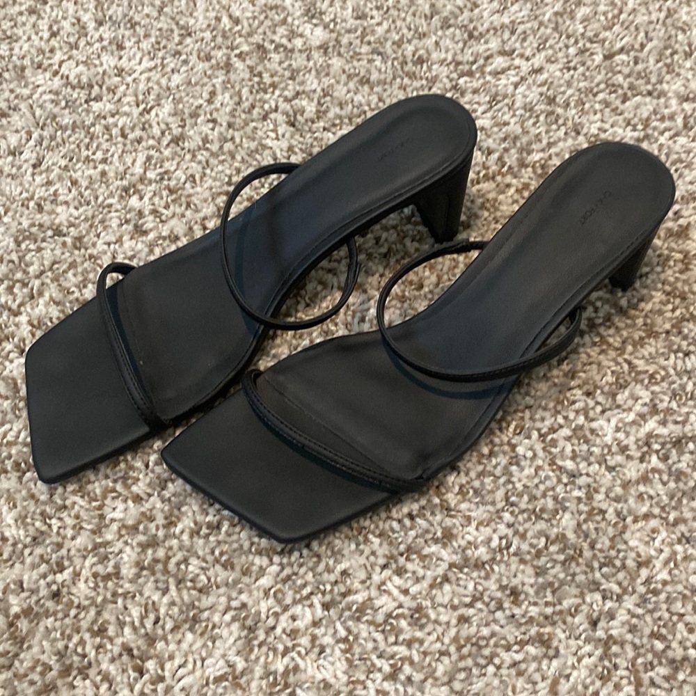 Oak + Fort sandals